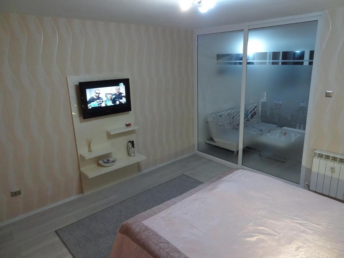 Lvc,Lac & Nyc Apartshotel Faleza Galaţi Exteriér fotografie