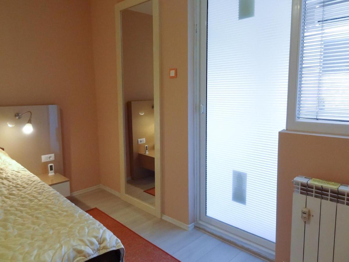 Lvc,Lac & Nyc Apartshotel Faleza Galaţi Exteriér fotografie