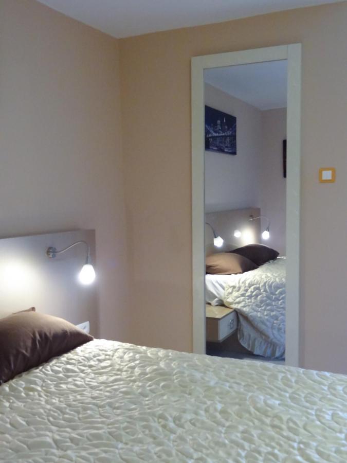 Lvc,Lac & Nyc Apartshotel Faleza Galaţi Exteriér fotografie